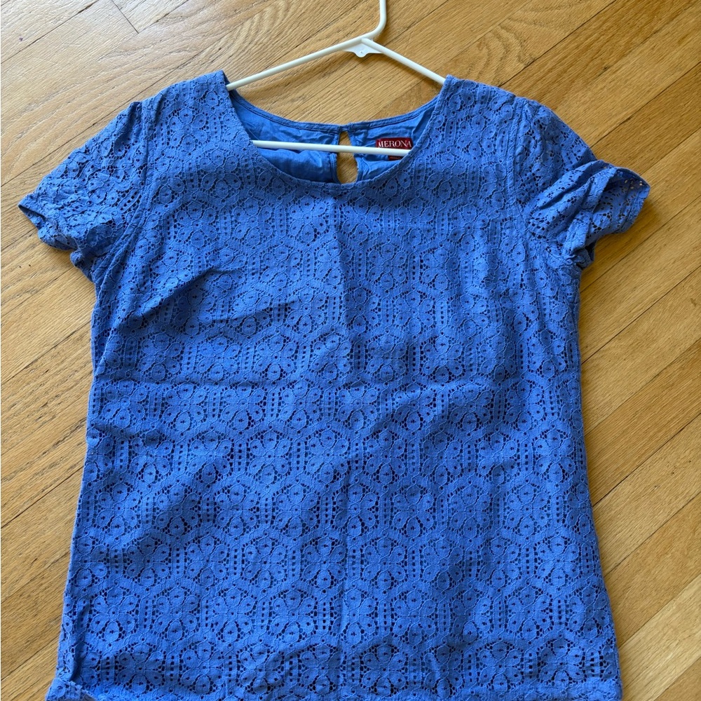 Blue Lace Cutout Design Short Sleeve Top, size Large